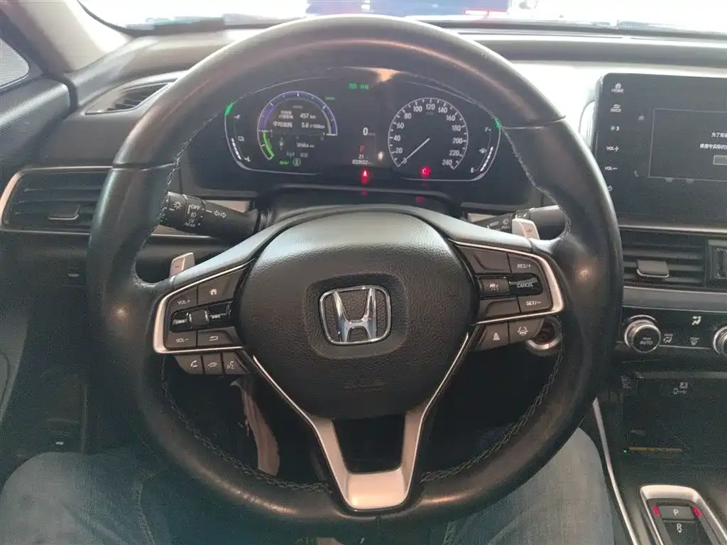 Honda Accord — фото 8