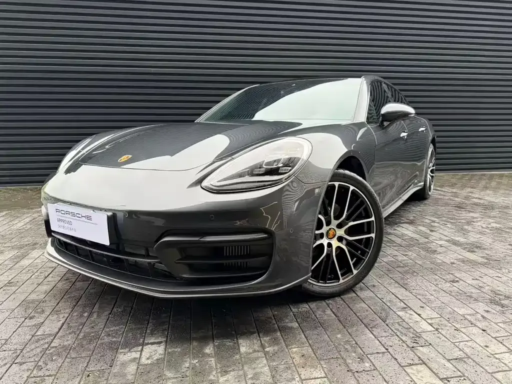 Porsche Panamera — фото 1