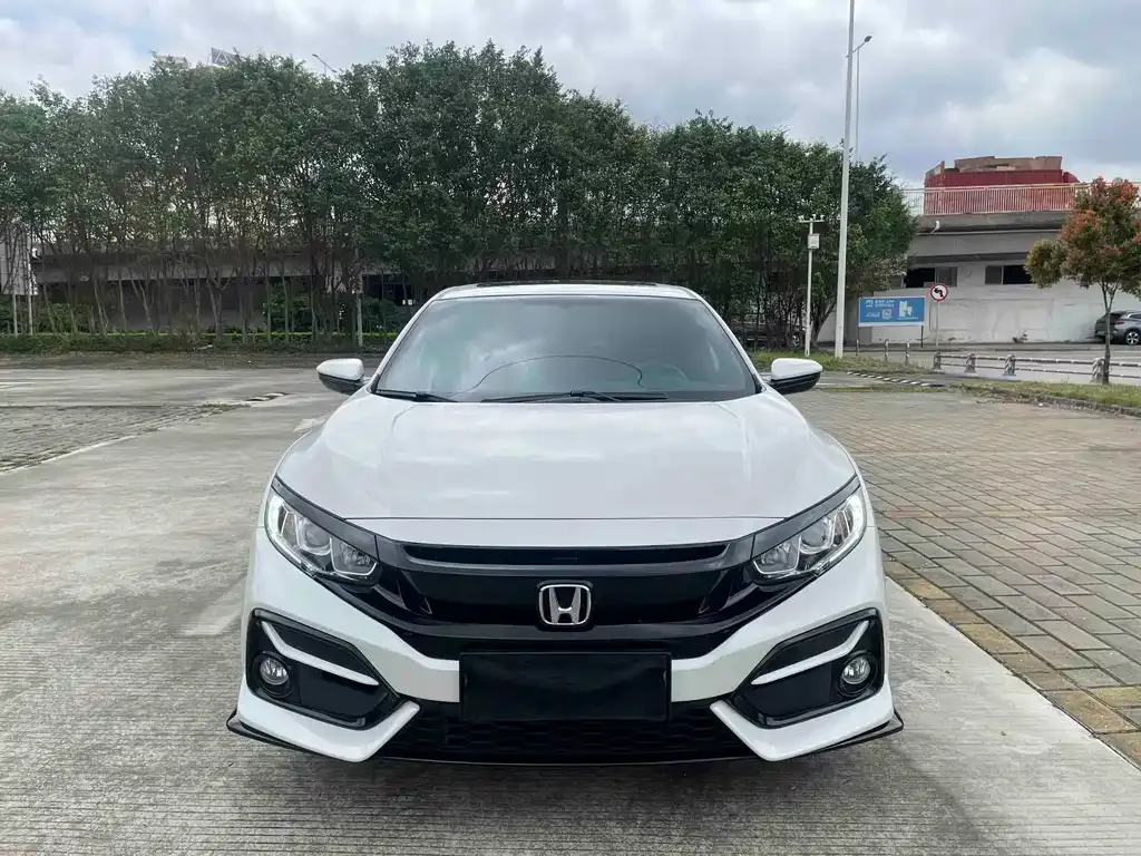 Honda Civic — фото 8