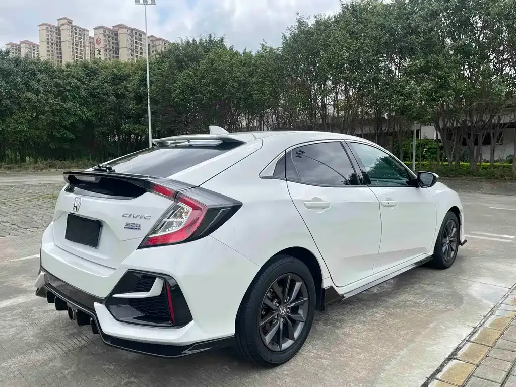 Honda Civic — фото 10
