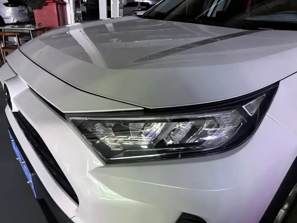Toyota RAV4 2023 из CN, фото 8