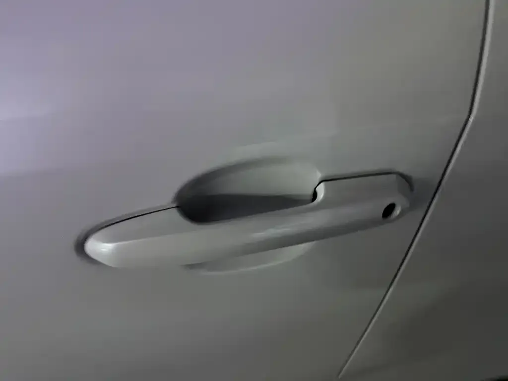 Toyota RAV4 2023 из CN, фото 2