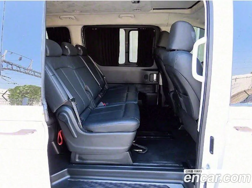 Hyundai Staria 2023 из KR, фото 4