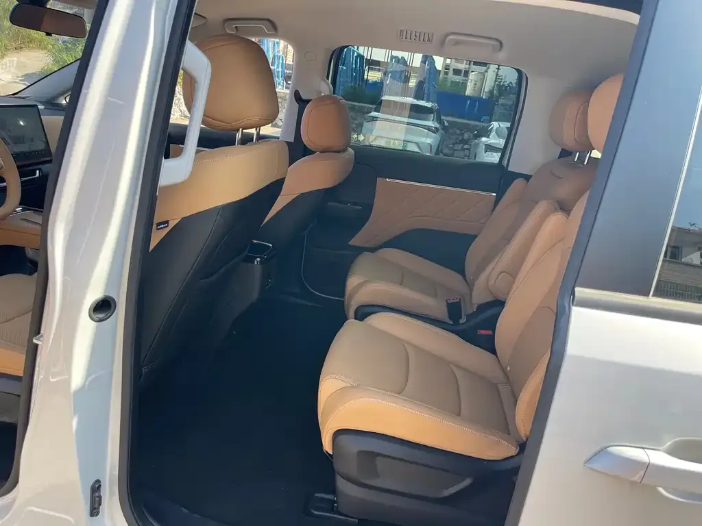 Wuling Starlight 730 New Energy 2025 из CN, фото 3