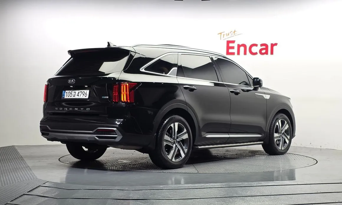 Kia Sorento — фото 8