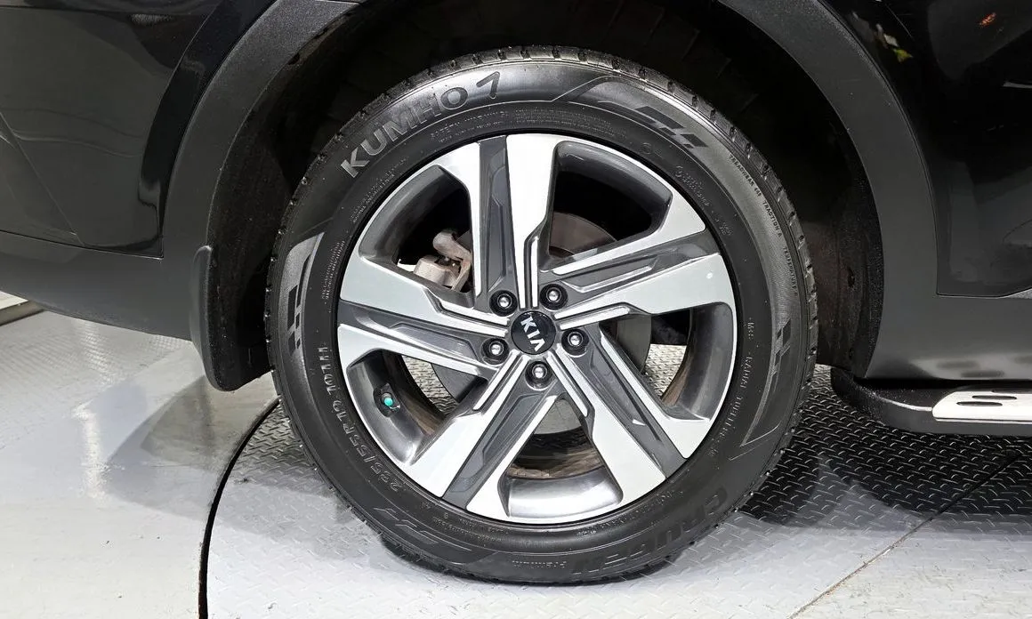 Kia Sorento — фото 10
