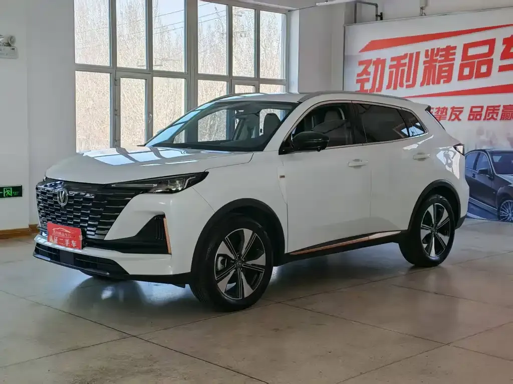 Changan CS55PLUS — фото 1