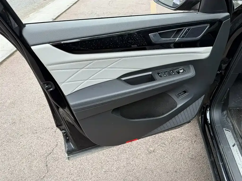 Volkswagen Teramont X 2023 из CN, фото 9