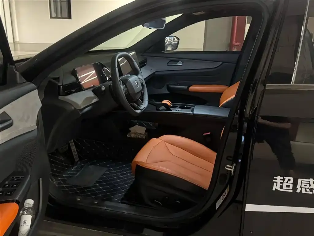 Changan UNI-V 2025 из CN, фото 6