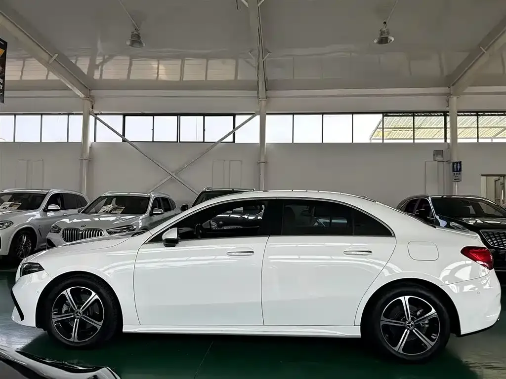 Mercedes-Benz A-Class — фото 10