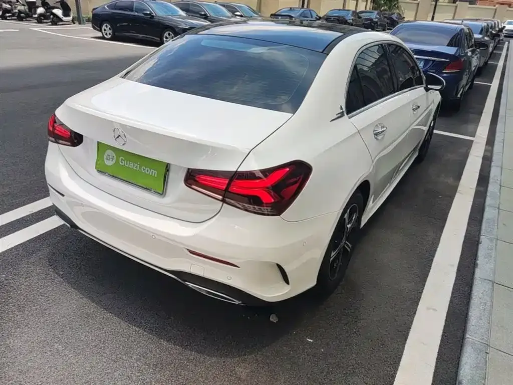 Mercedes-Benz A-Class 2023 из CN, фото 3