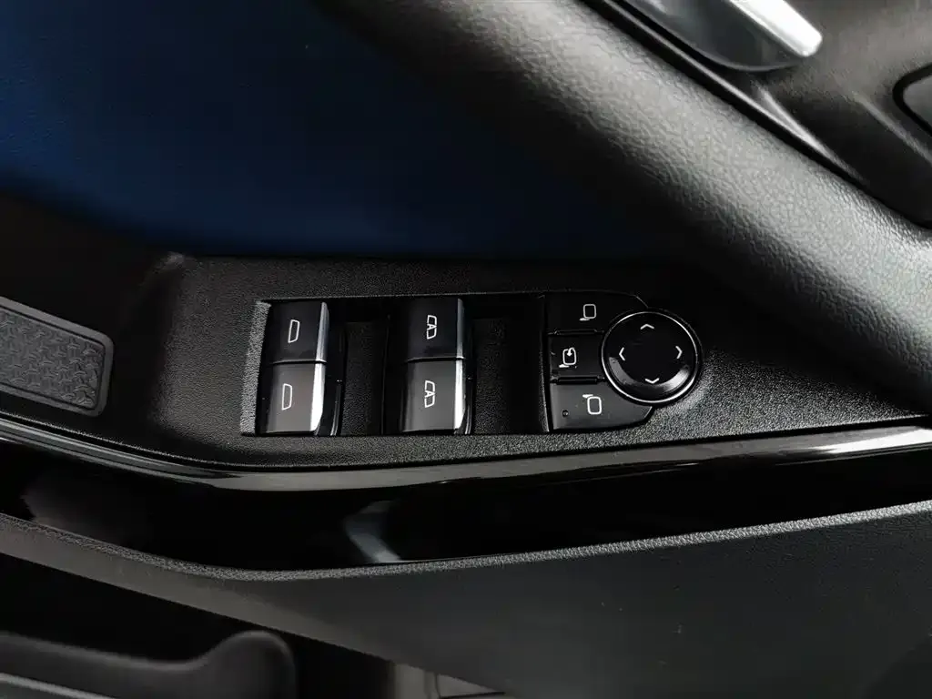 Chevrolet Plus 2024 из CN, фото 6