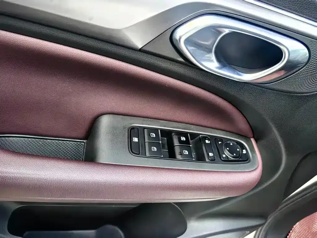 GAC Motor Trumpchi M6 2021 из CN, фото 10