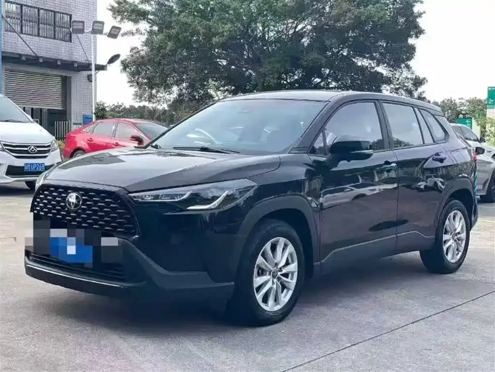 Toyota Corolla Cross 2023 из CN, фото 1