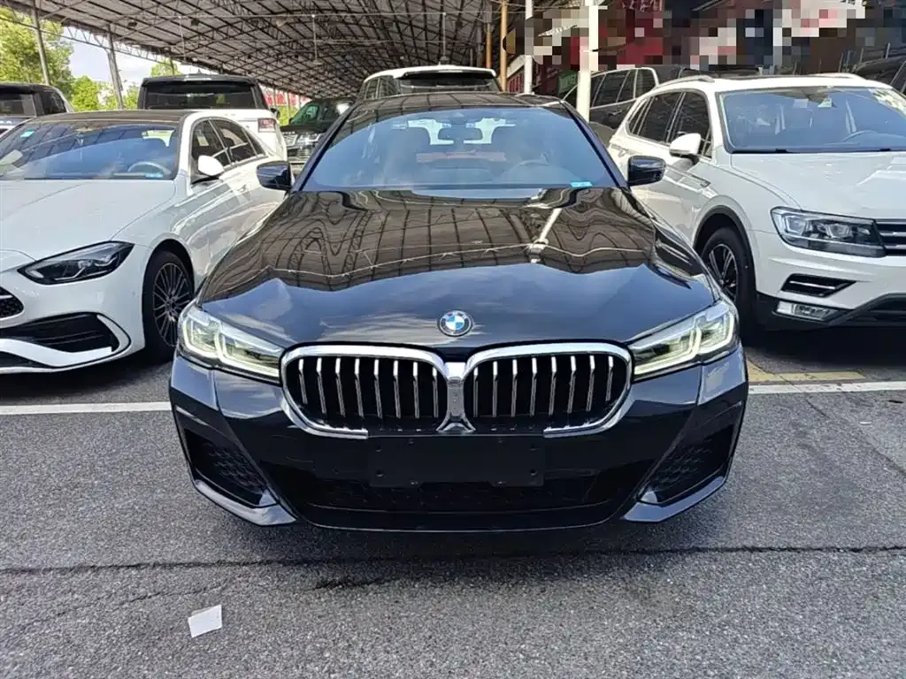 BMW 5 Series — фото 4