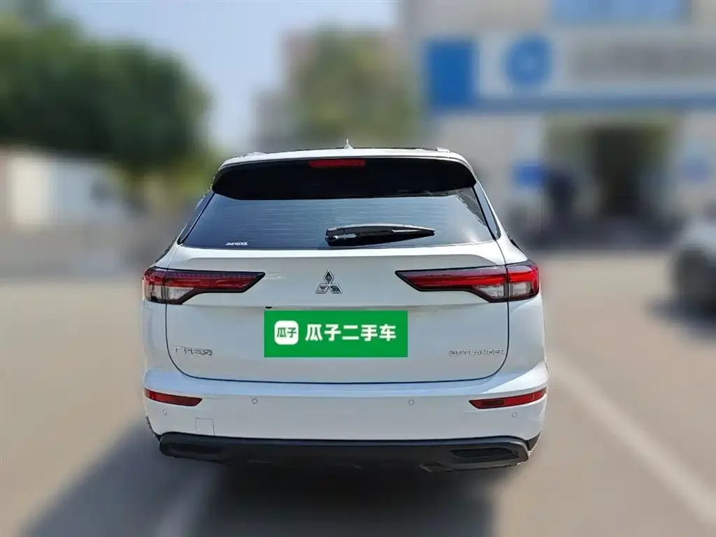 Mitsubishi Outlander 2023 из CN, фото 6
