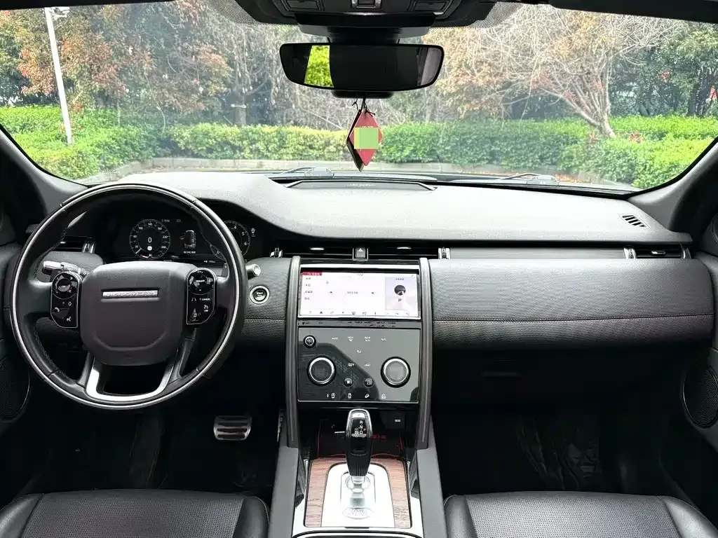 Land Rover Discovery Sport — фото 2