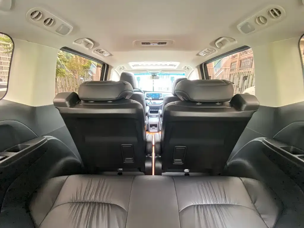 Honda Odyssey — фото 2