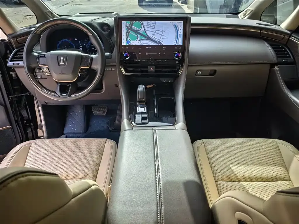 Toyota Vellfire — фото 10