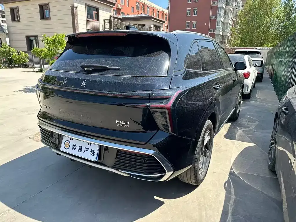 Hongqi HS3 — фото 4