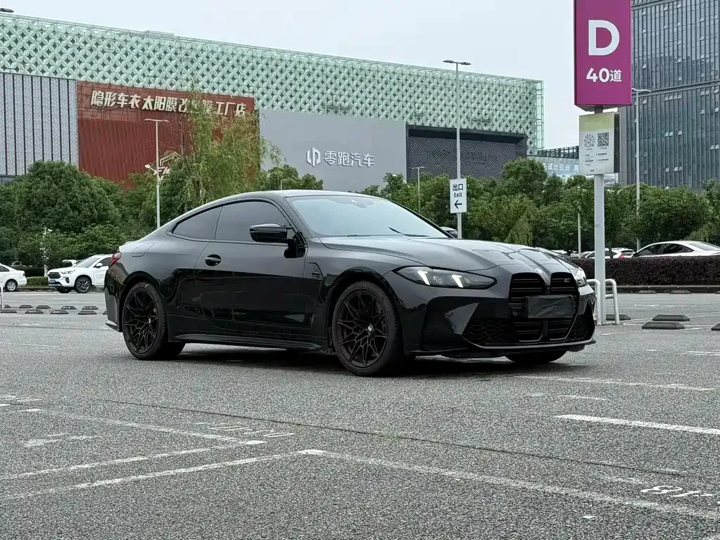 BMW M4 2025 из CN, фото 3