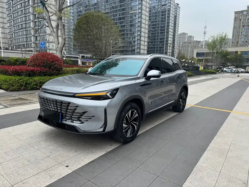 BAIC X7