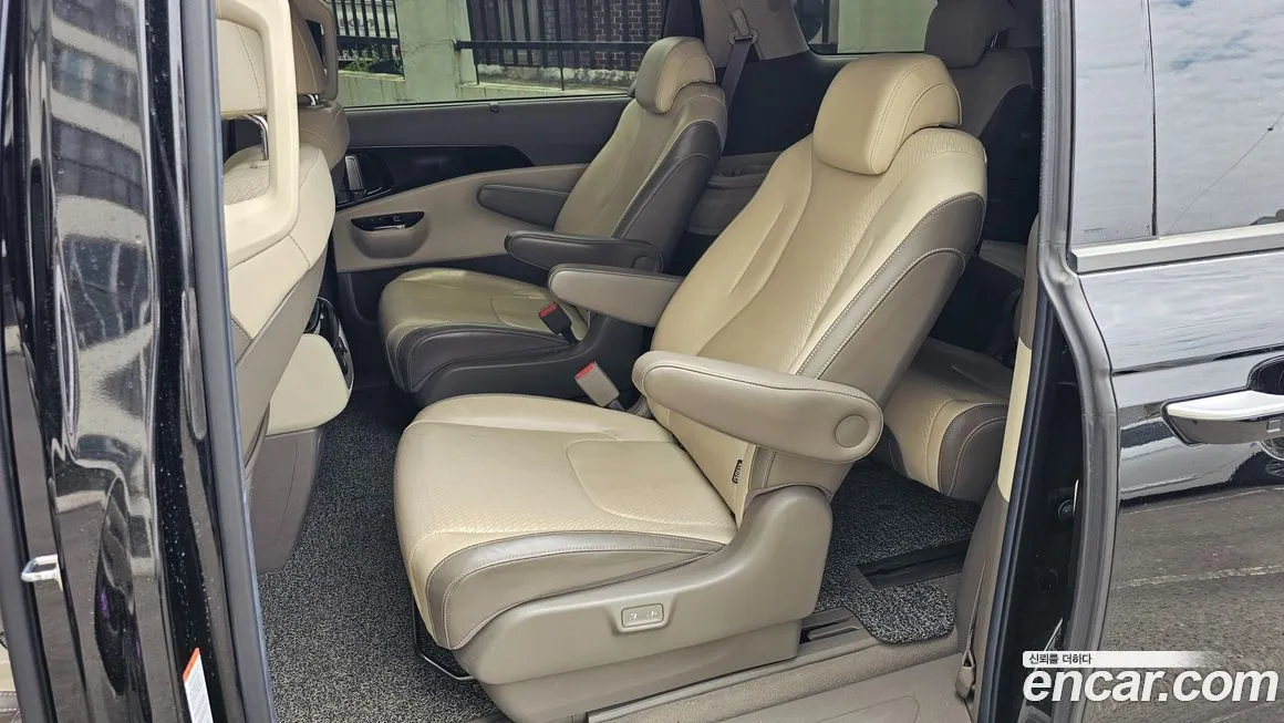 Kia Carnival — фото 2