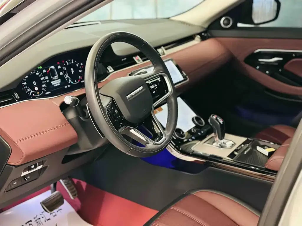 Land Rover Evoque — фото 10