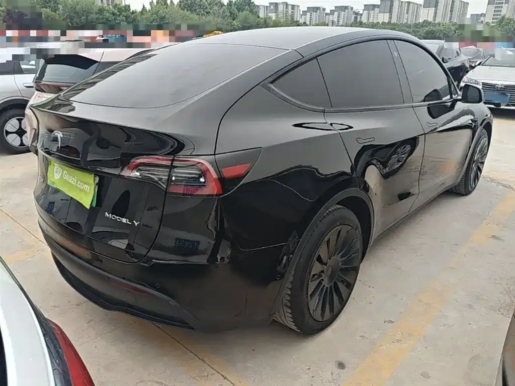 Tesla Model Y 2024 из CN, фото 3