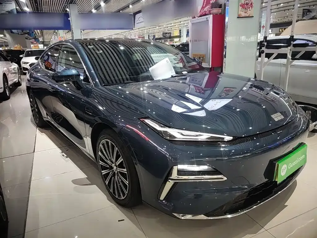 Geely Galaxy Xingyao 8 2025 из CN, фото 7