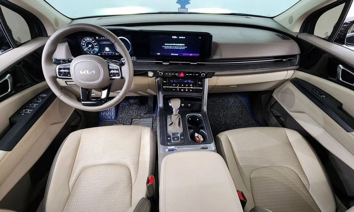 Kia Carnival — фото 10