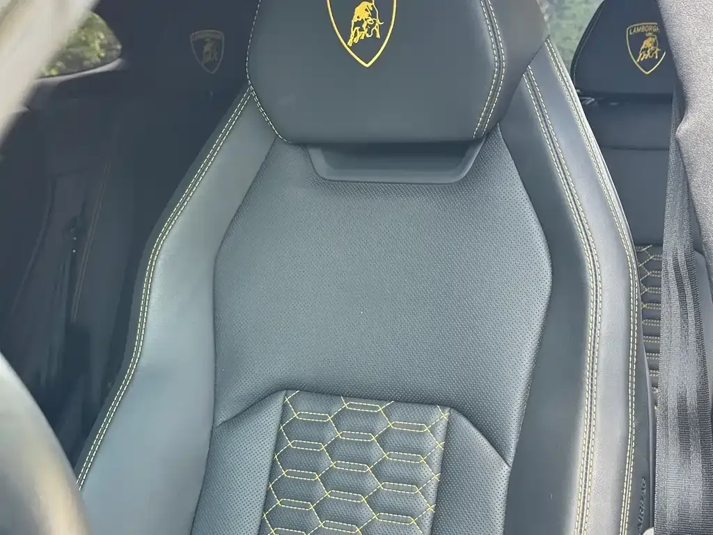 Lamborghini Urus 2022 из CN, фото 2