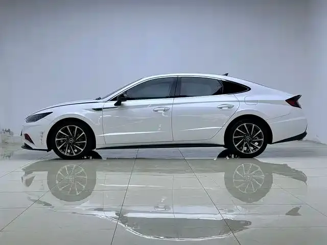 Hyundai Sonata — фото 9