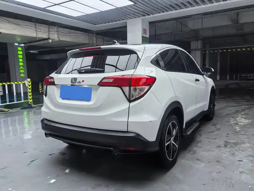 Honda Vezel 2021 из CN, фото 3