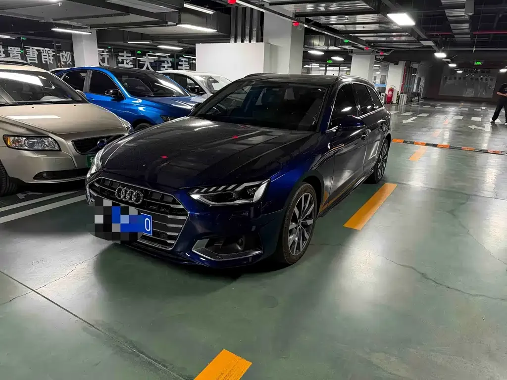 Audi A4 (Import)