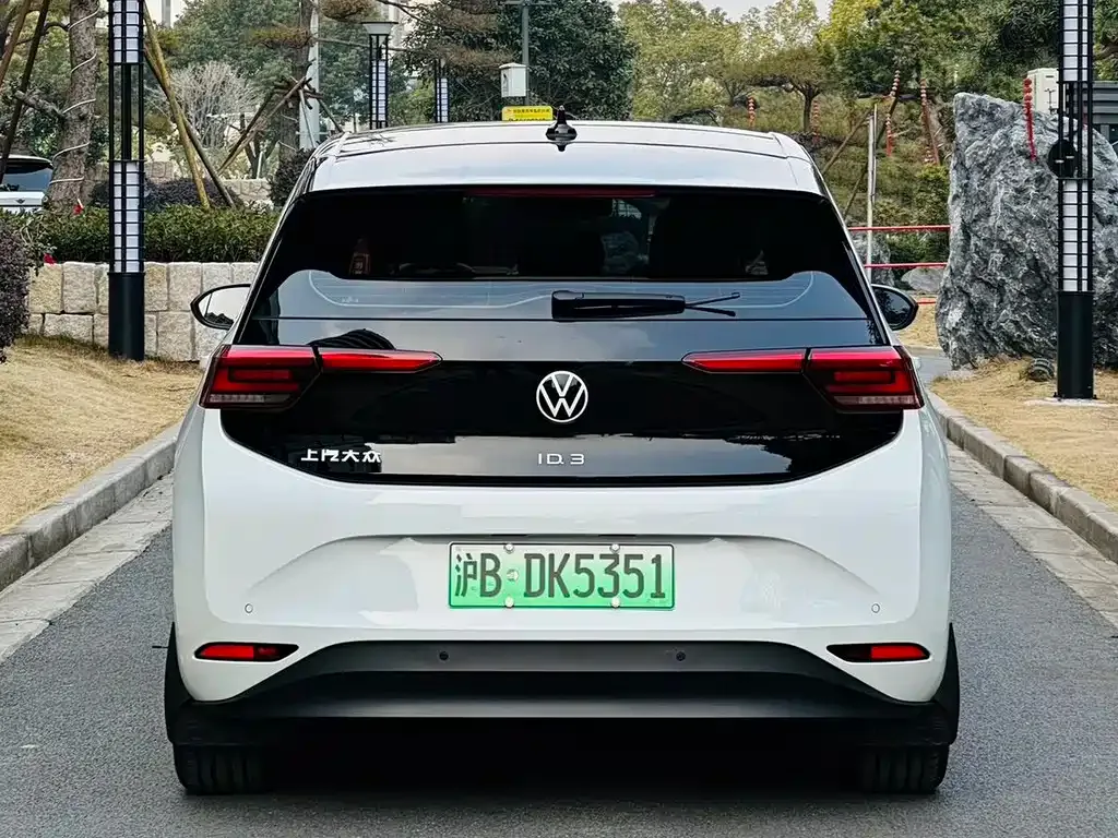 Volkswagen ID.3 — фото 4