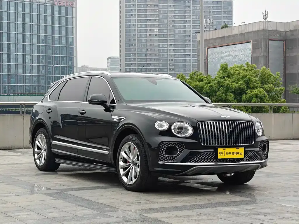 Bentley Bentayga 2023 из CN, фото 3