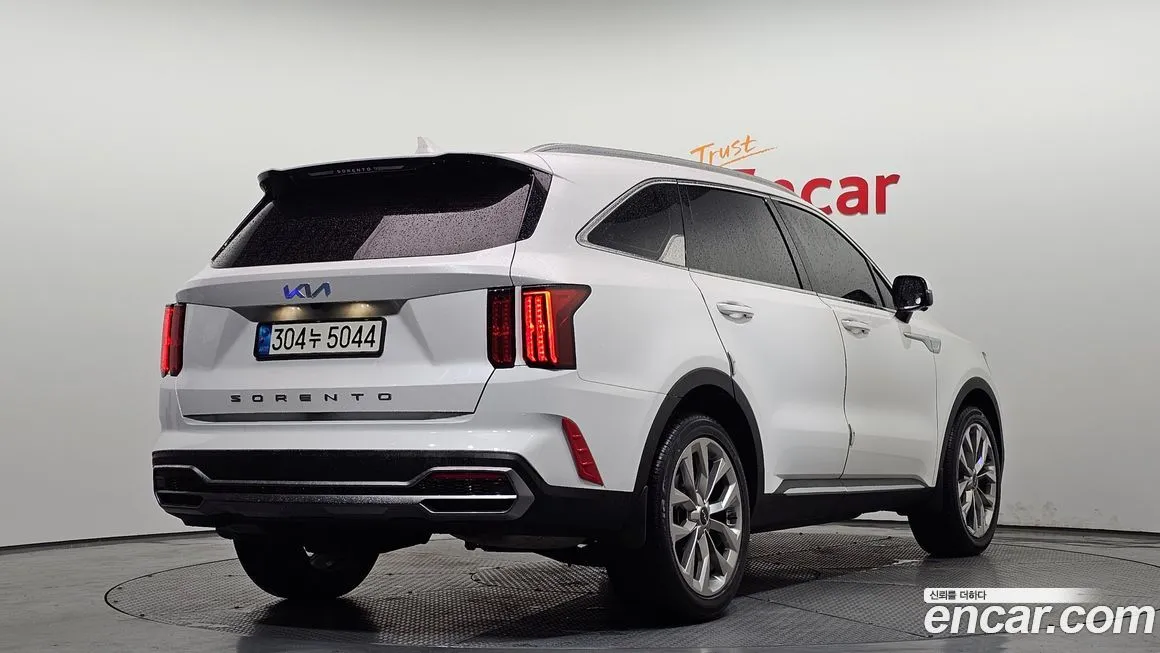 Kia Sorento — фото 8