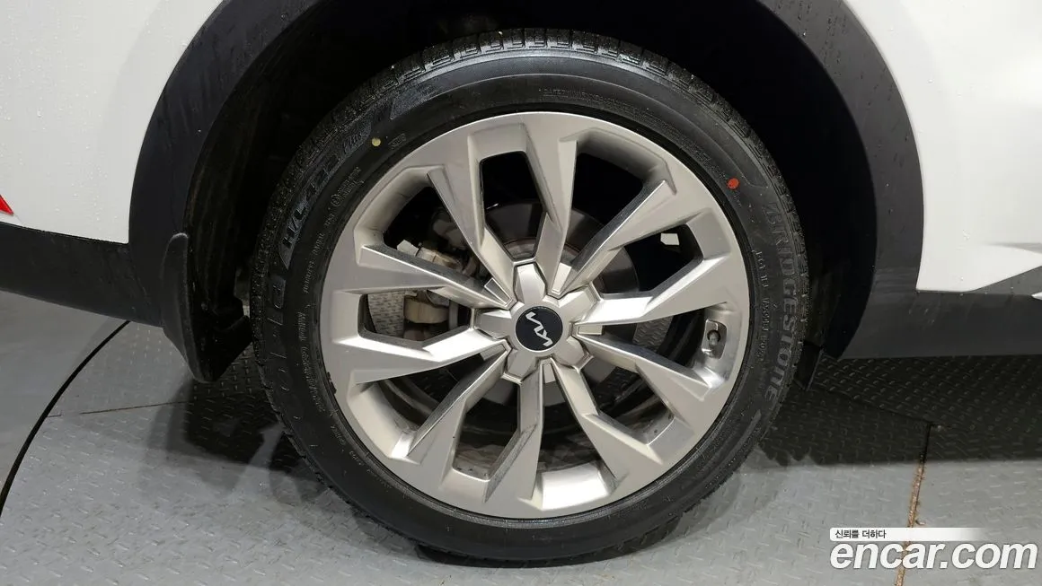 Kia Sorento — фото 10