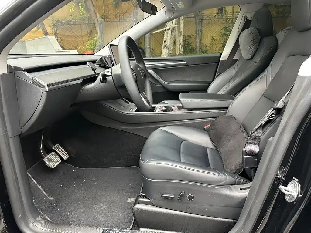 Tesla Model Y 2023 из CN, фото 5