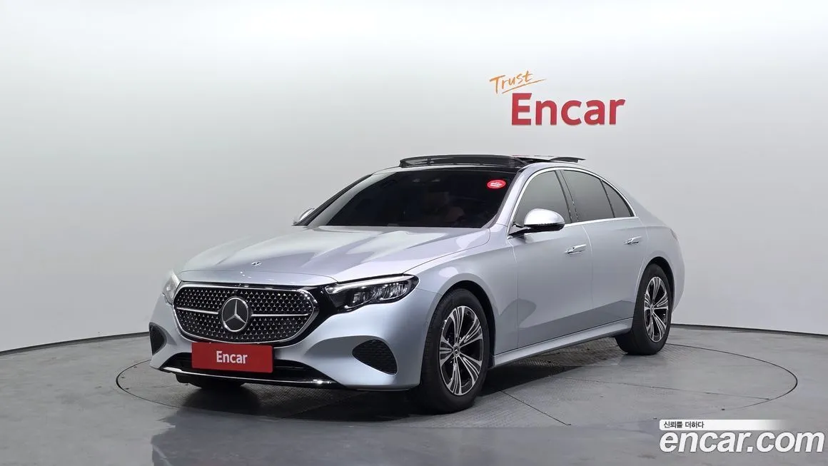 Mercedes-Benz E-Class — фото 1