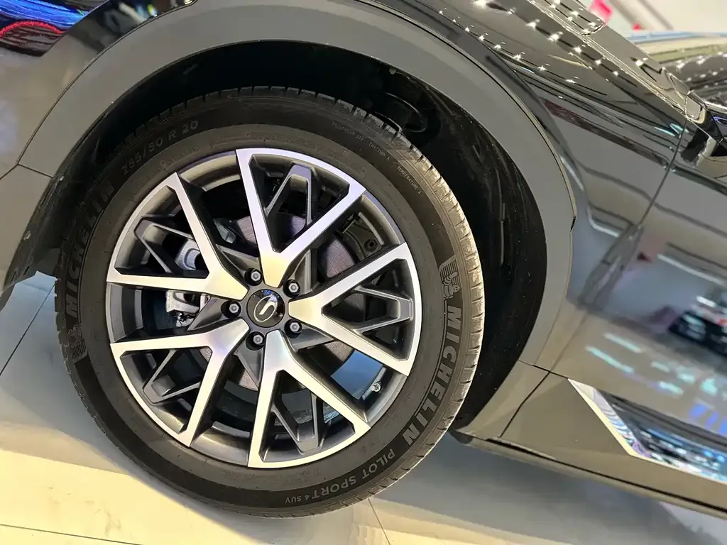 GAC Motor Trumpchi GS8 — фото 9