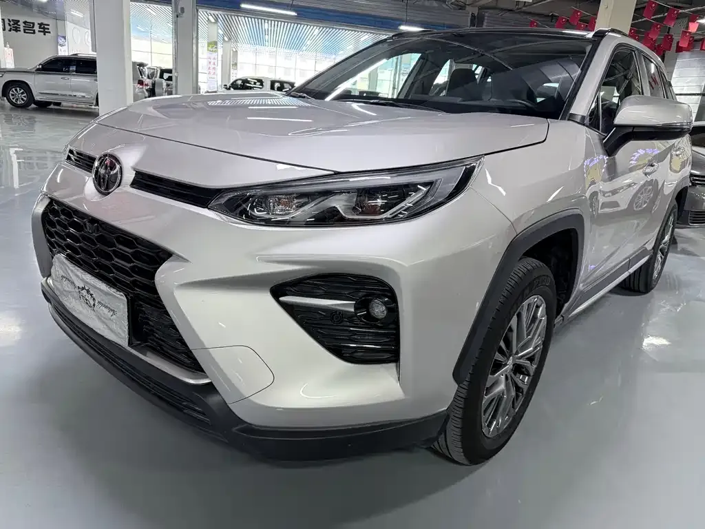 Toyota Wildlander — фото 1