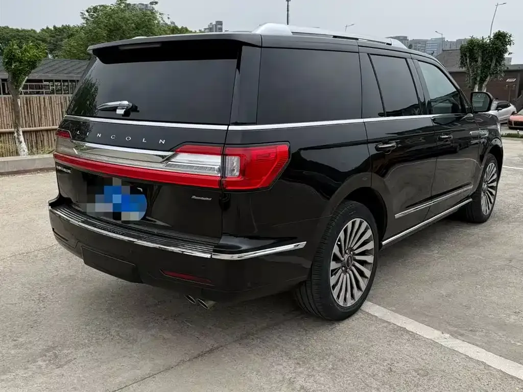 Lincoln Navigator 2021 из CN, фото 2