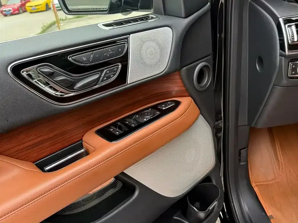 Lincoln Navigator 2021 из CN, фото 8
