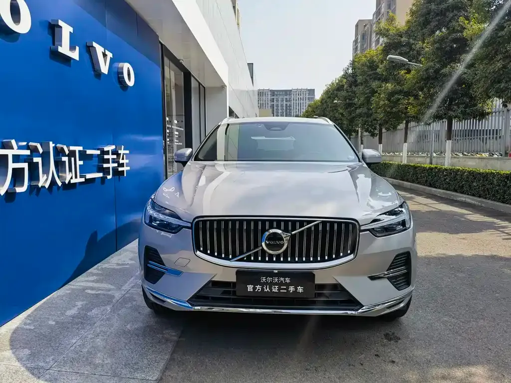 Volvo XC60 — фото 3