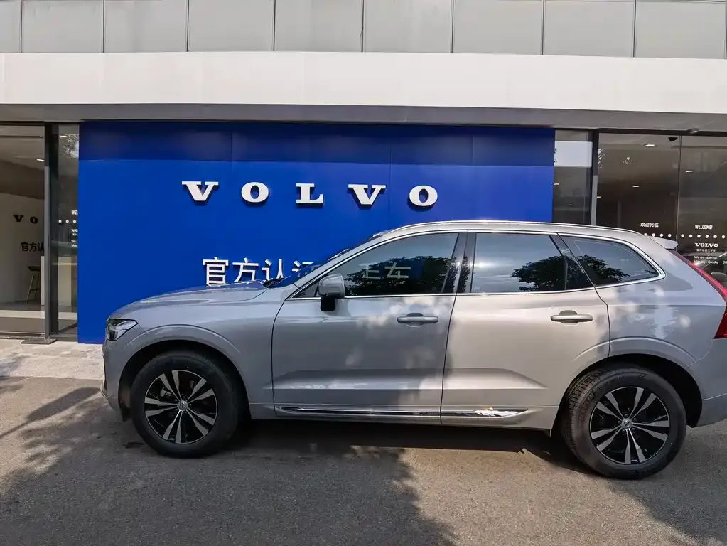 Volvo XC60 — фото 5