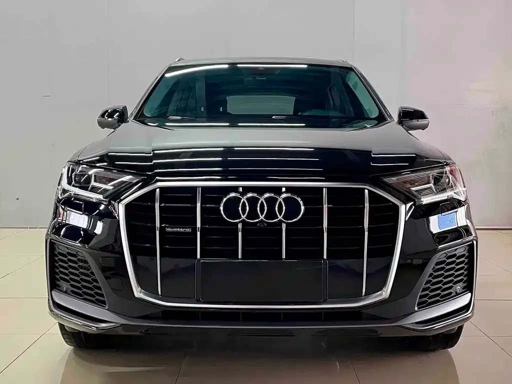 Audi Q7 2023 из CN, фото 1
