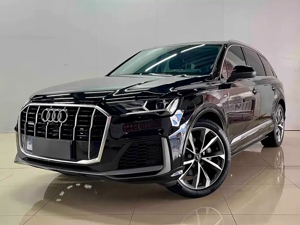 Audi Q7 2023 из CN, фото 10