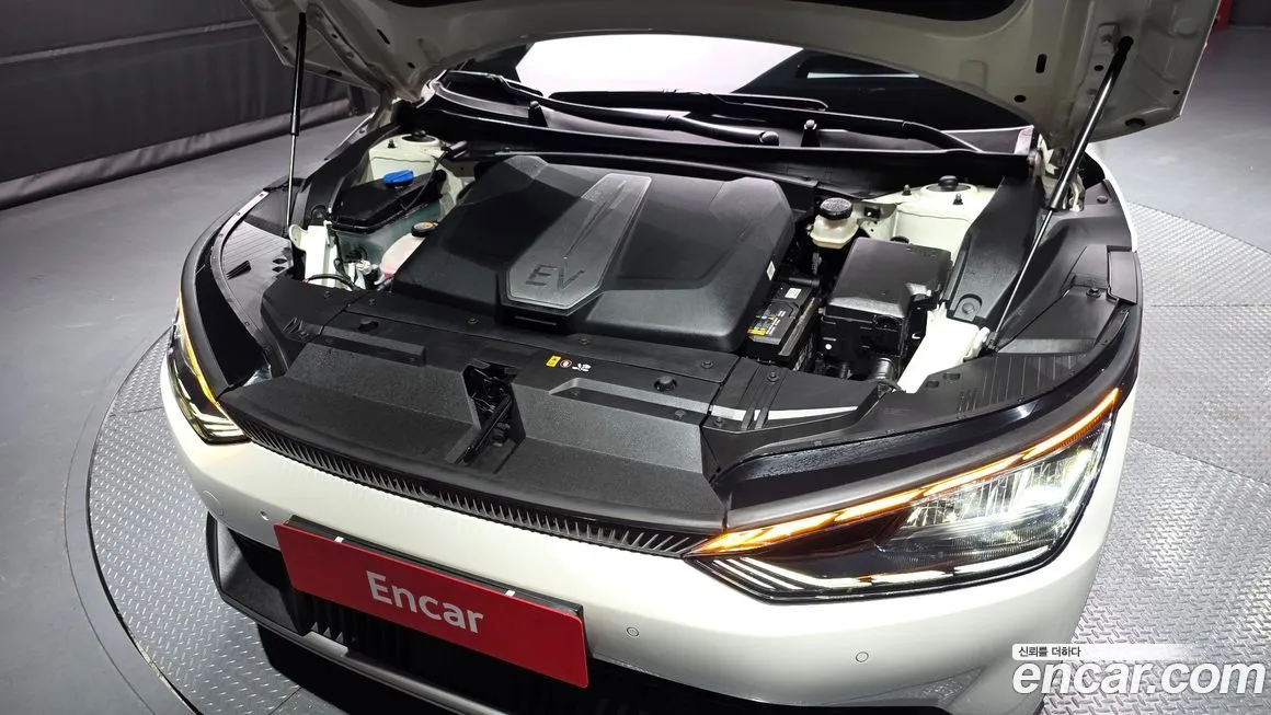 Kia EV6 2023 из KR, фото 5